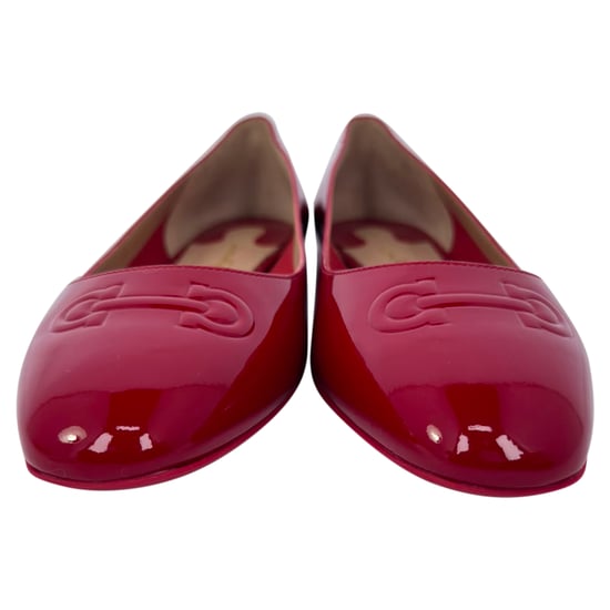 Salvatore Ferragamo Horsebit Ballerinas aus burgunderrotem Lackleder - Image 2