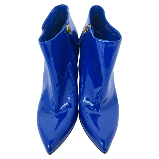 Gucci Stiefeletten mit spitzer Zehenpartie aus blauem Lackleder - Image 3