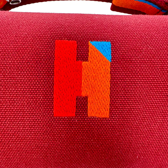 Hermès Kleine Toile Bride-A-Brac Handtasche aus bordeauxfarbenem Canvas - Image 5