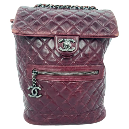 Chanel Kleiner Bergsteig-Rucksack aus burgunderfarbenem Kalbsleder - Image 1