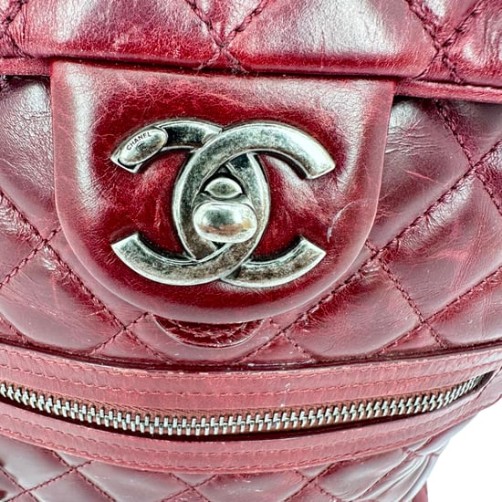 Chanel Kleiner Bergsteig-Rucksack aus burgunderfarbenem Kalbsleder - Image 2