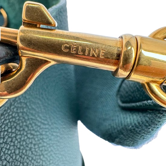 Celine Medium Sangle Eimer Tasche aus grünem Leder - Image 6