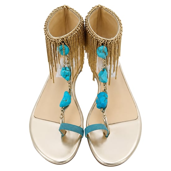 Jimmy Choo Fransen-Ketten-Akzent-Flatsandalen aus goldfarbenem Leder - Image 4