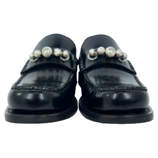 Christian Dior Perlenverzierte Slipper aus schwarzem Leder - Image 2