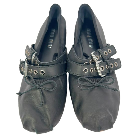 Miu Miu Ballerinas mit Schnallenakzent aus schwarzem Leder - Image 3