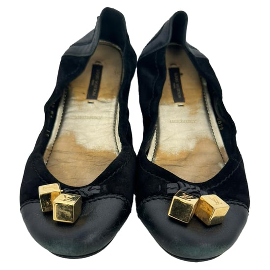 Louis Vuitton Monogram Cube Akzent Ballerinas aus schwarzem Wildleder - Image 3