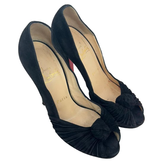 Christian Louboutin Greissimo Knot-Pumps aus schwarzem Wildleder - Image 5