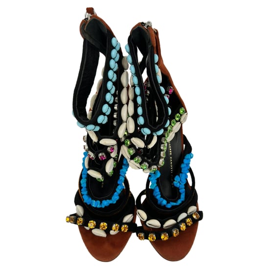 Giuseppe Zanotti Muschelschalen, mit Strass und Perlen verzierte Sandalen aus braunem Wildleder - Image 3