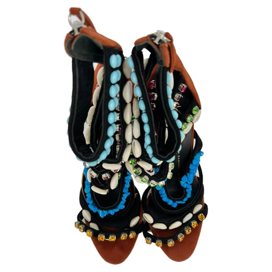 Giuseppe Zanotti Muschelschalen, mit Strass und Perlen verzierte Sandalen aus braunem Wildleder - Image 4