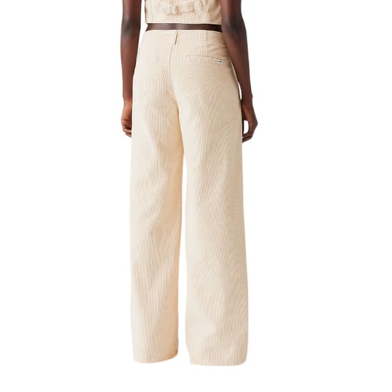 Levis - "Big Yikes" Chino für Damen (Weiß) - Image 3