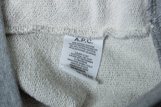 A.P.C., grauer Rundhalspullover mit PARIS-Aufdruck - Image 6