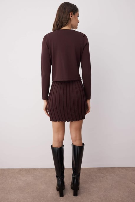 Kurzes, gerades, ärmelloses Mini-Skaterkleid für Damen, ideal für Freizeit und Alltag - Image 3