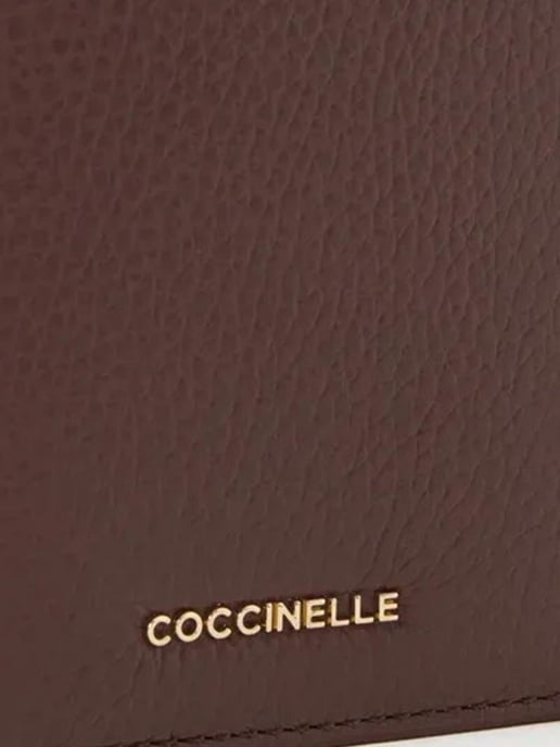 Coccinelle Reisepasshülle Berry - Image 4