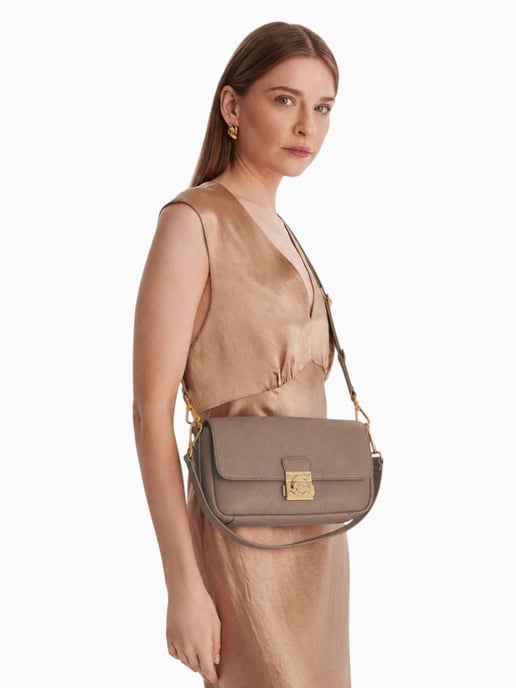 Coccinelle Schultertasche Warm Taupe - Image 5