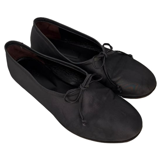 By Far Agnes bezogene hochgeschnittene Ballerinas aus schwarzem Seidensatin - Image 5