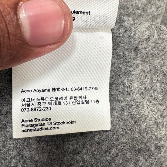 Acne Studios Fransen-Schal aus grauer Wolle - Image 5