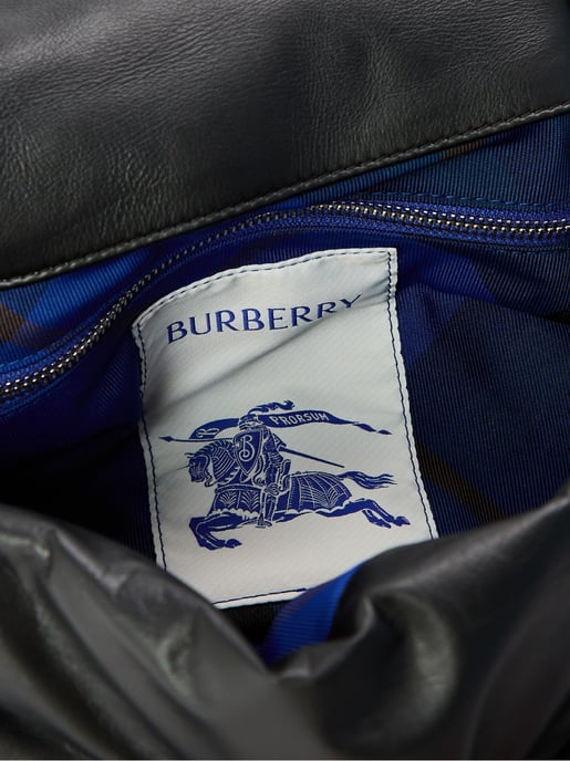 Gepolsterte Umhängetasche mit Logokissen - Image 3