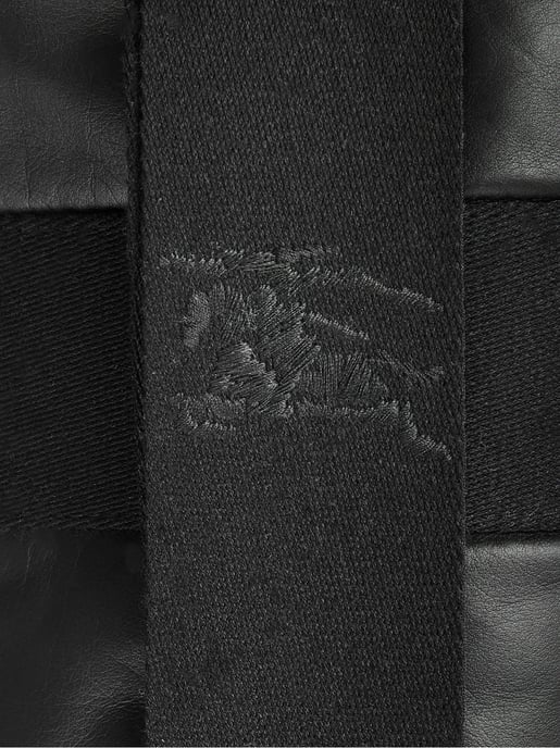 Gepolsterte Umhängetasche mit Logokissen - Image 4