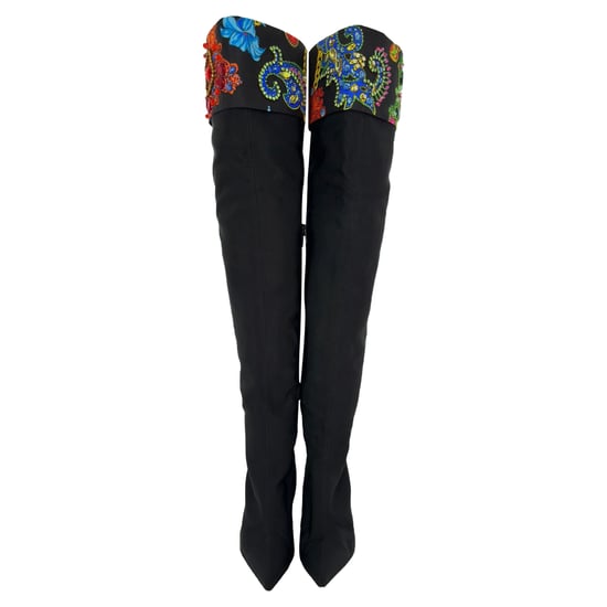 Versace Overknee-Stiefel mit Kristallen aus schwarzer Baumwolle - Image 2