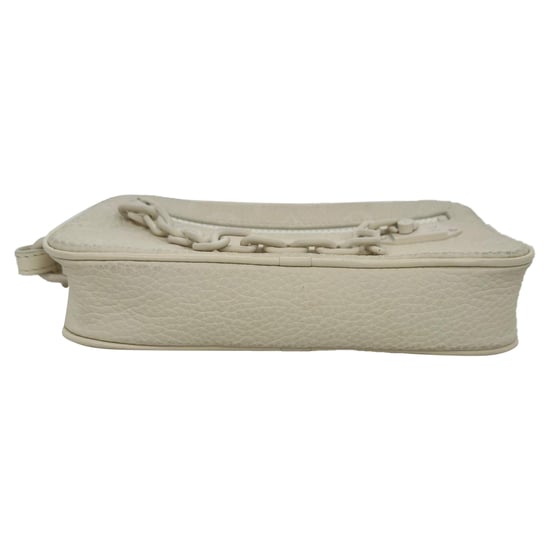 Louis Vuitton Monogram Pochette Volga Clutch aus weißem Leder - Image 6