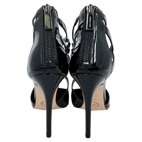 Michael Kors Catia Pumps mit Kreuzriemchen aus schwarzem Lackleder - Image 6