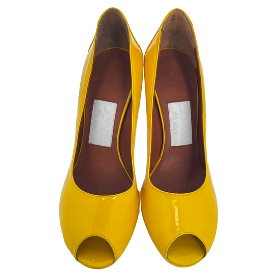 Lanvin Peeptoe-Plateau-Pumps aus gelbem Lackleder - Image 3