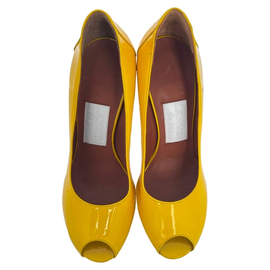 Lanvin Peeptoe-Plateau-Pumps aus gelbem Lackleder - Image 4