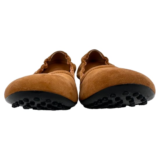 Tod's Ballerinas mit goldenem Ringdetail aus braunem Wildleder - Image 2