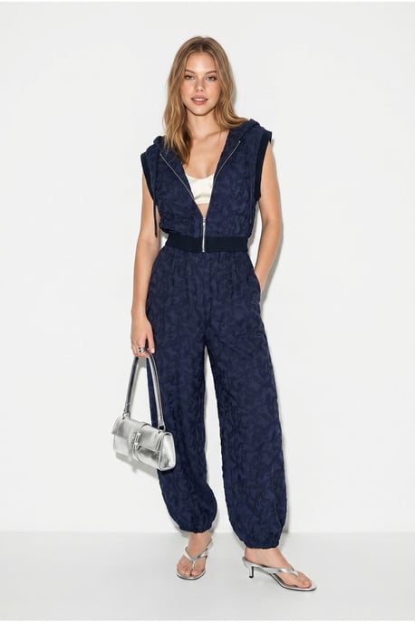 Musterter Kapuzenweste und weite Hosen Set - Image 1