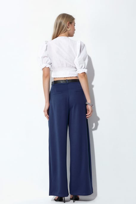 Hochtaillierte breite Crepe-Hose mit Gürtel - Image 3