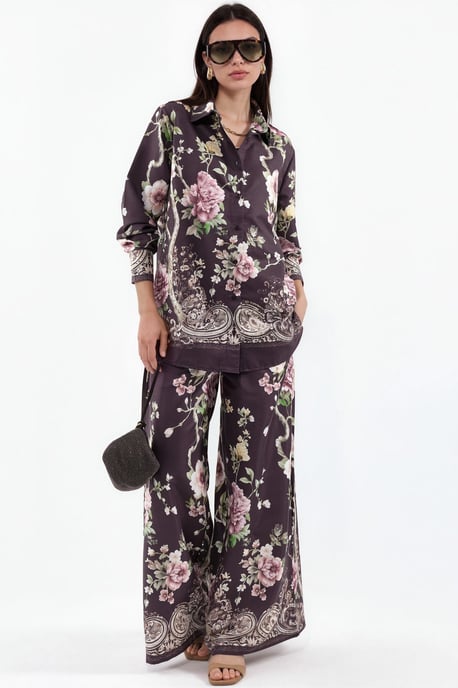 Blumenshirt und weiter Hosenanzug - Image 1