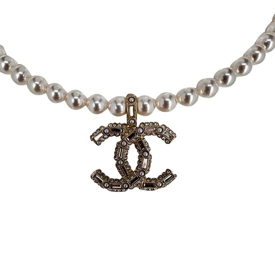 Chanel CC Verzierter Perlen-Halsreif in Gold Strass - Image 3