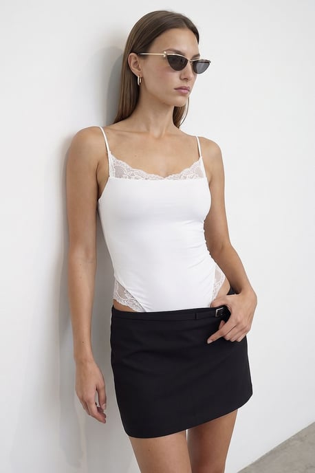 Spitzen Ärmellose Slim-Fit Body Bluse - Image 1