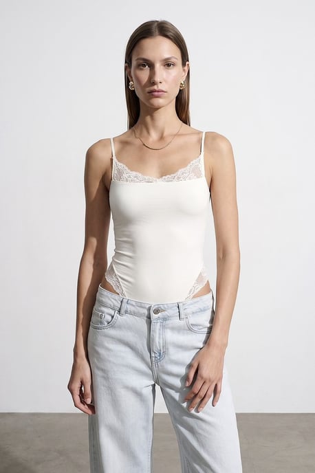 Spitzen Ärmellose Slim-Fit Body Bluse - Image 3