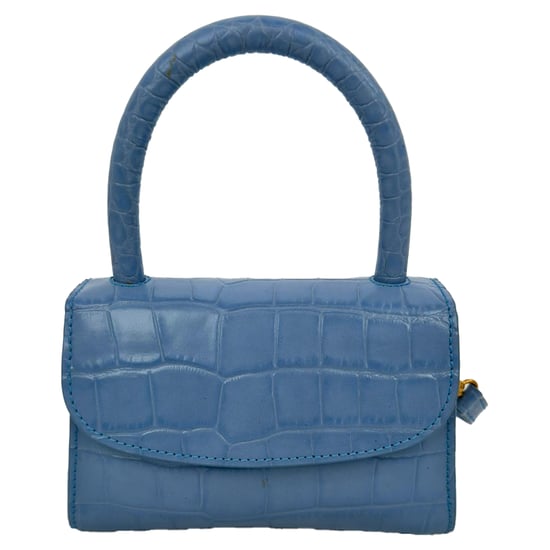 Mini-Henkeltasche von By Far aus hellblauem Leder mit Krokodilprägung - Image 5