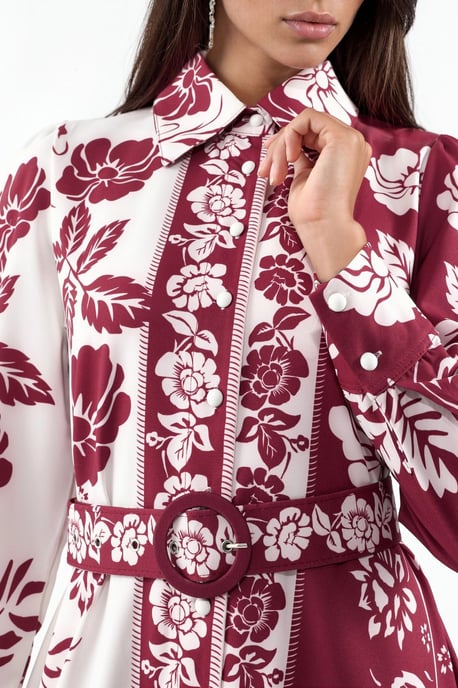 Blumiges Maxikleid mit Gürtel - Image 4