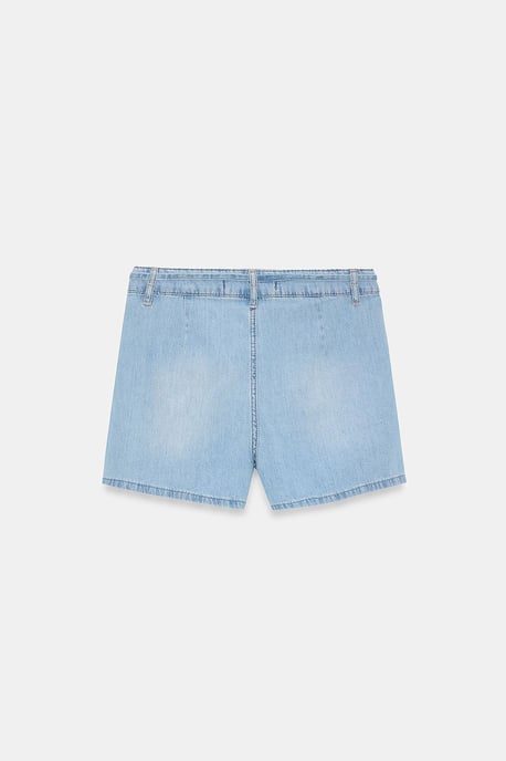 Hochtaillierte Jeansshorts mit Gürtel - Image 6