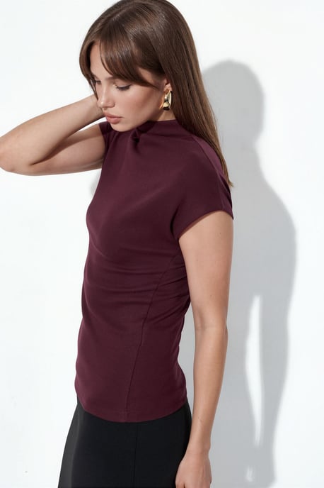 Figurbetonte Bluse mit Stehkragen und kurzen Ärmeln aus Strick - Image 2