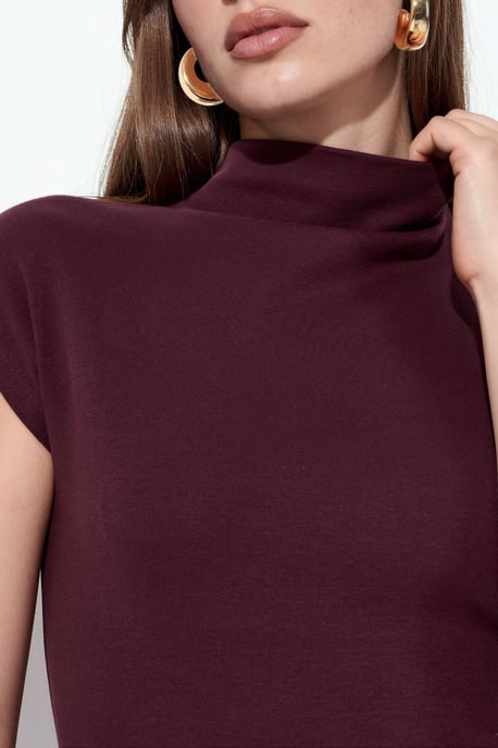Figurbetonte Bluse mit Stehkragen und kurzen Ärmeln aus Strick - Image 4
