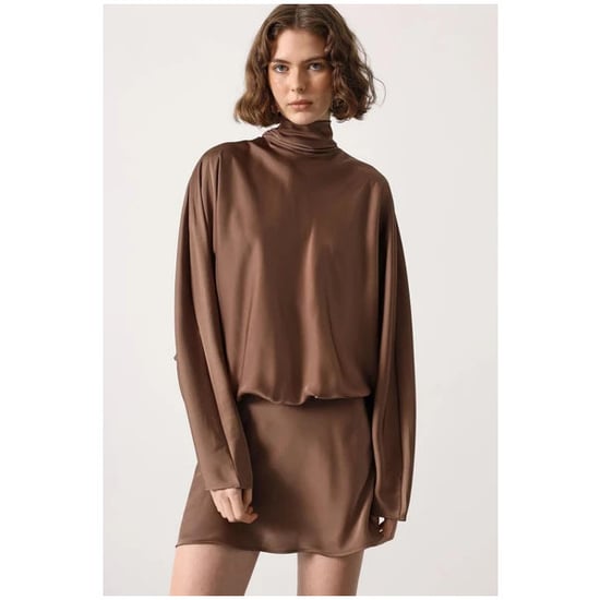Satin-Minikleid mit hohem Kragen und Ballonärmeln – Braun - Image 5