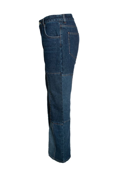 Chloe, Patchwork-Jeans in Blau - Image 2