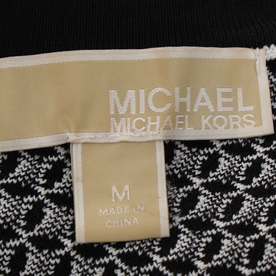 Michael Kors strukturiertes ausgestelltes Kleid aus weißer und schwarzer Baumwolle - Image 4