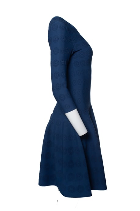 Alaia, blaumes Fließkleid mit Muster - Image 4