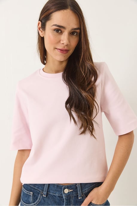 Gepolstertes Rundhals-T-Shirt - Image 2