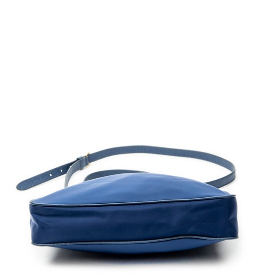 Small Zip Crossbody Schultertasche - Image 6