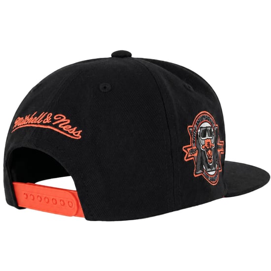 Mitchell & Ness NBA Chicago Bulls Core VI Pro Schwarze Kappe - Image 2