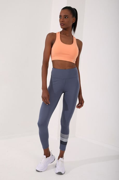 Tommy Life Ärmelloses, tailliertes Sporttop, kurz - Orange - Image 3