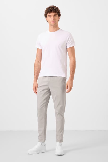 Herren Chinos mit geradem Schnitt aus Gabardine - Image 5