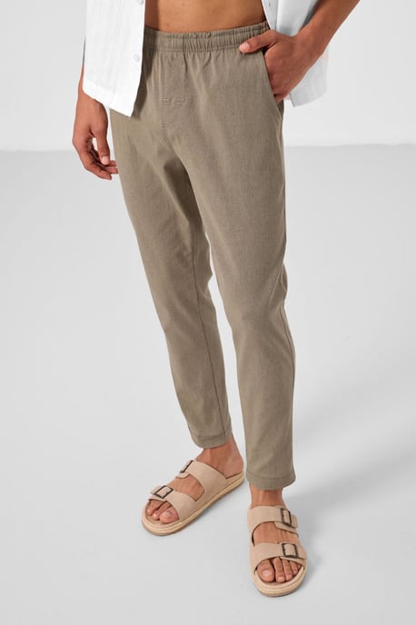 Herren Chinos mit geradem Schnitt aus Gabardine - Image 2