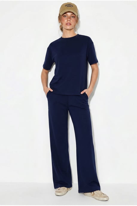 T-Shirt mit Rundhalsausschnitt und Hose im Zwei-Teile-Set - Image 1
